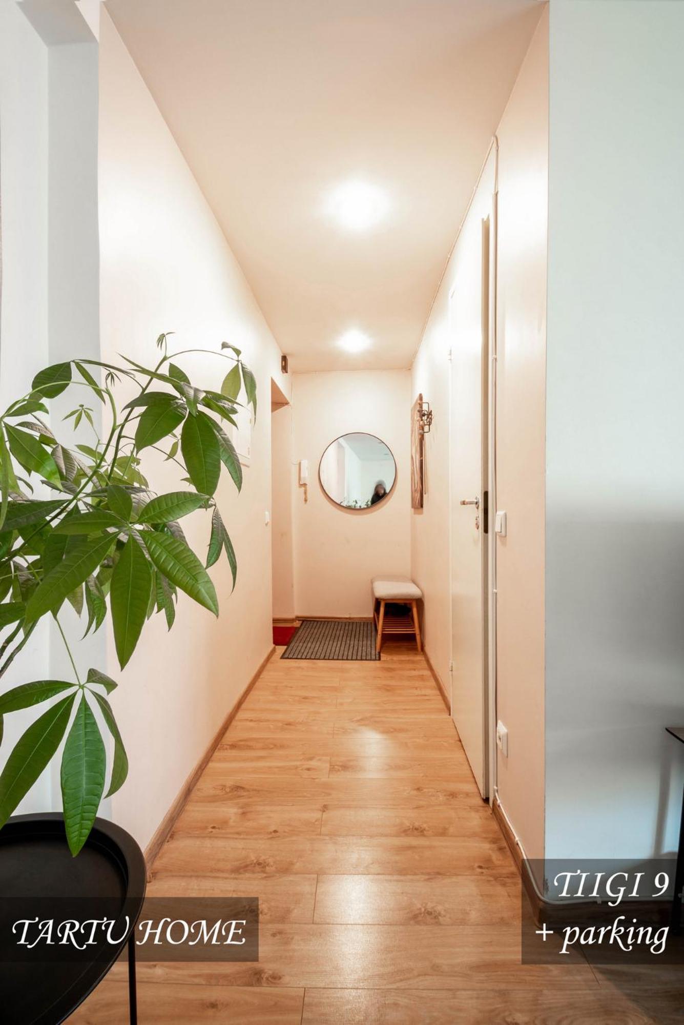 Tiigi Str Flats Beside Old Town, Parking Tartu Home Exterior photo